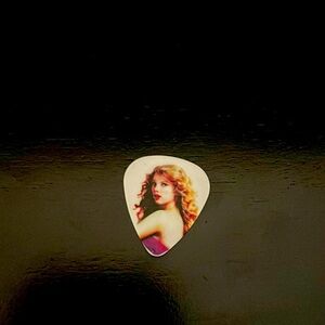 Very Rare Official Taylor Swift Speak Now 2011-2012 Tour Guitar Pick